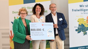 Übergabe Fördermittel durch Ministerin Behrens an die LAGFA
