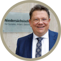 Dr. Andreas Philippi, Nds. Sozialminister