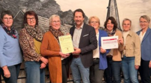 Urkundenüberreichung Landfrauenverein