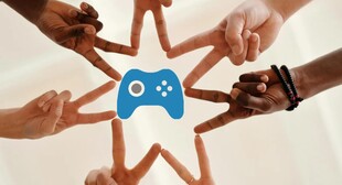 Gespreizte Finger bilden einen Stern um einen stilisierten Controler Gespreizte Finger bilden einen Stern um einen stilisierten Controler
