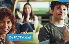 Junge Leute im Unterricht